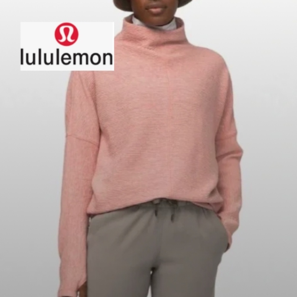 Lululemon 'Along the way' Heathered copper clay mock neck top. M, CB2435